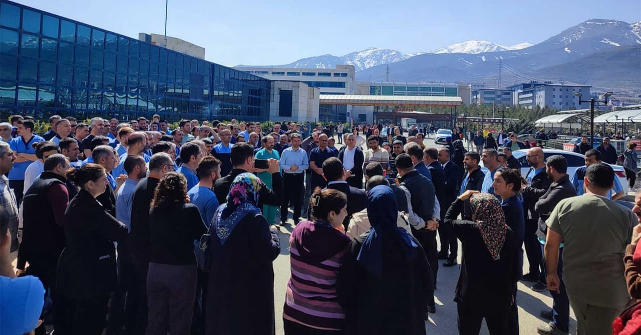 Malatya'da TİS öncesi sendika üyeleriyle buluştu
