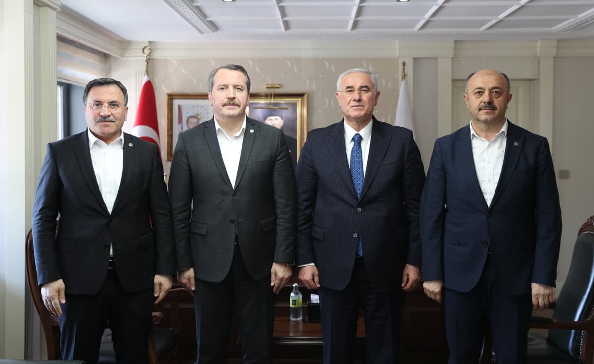 Memur-Sen'den Kamu Başdenetçisi Akarca'ya "Hayırlı Olsun" Ziyareti