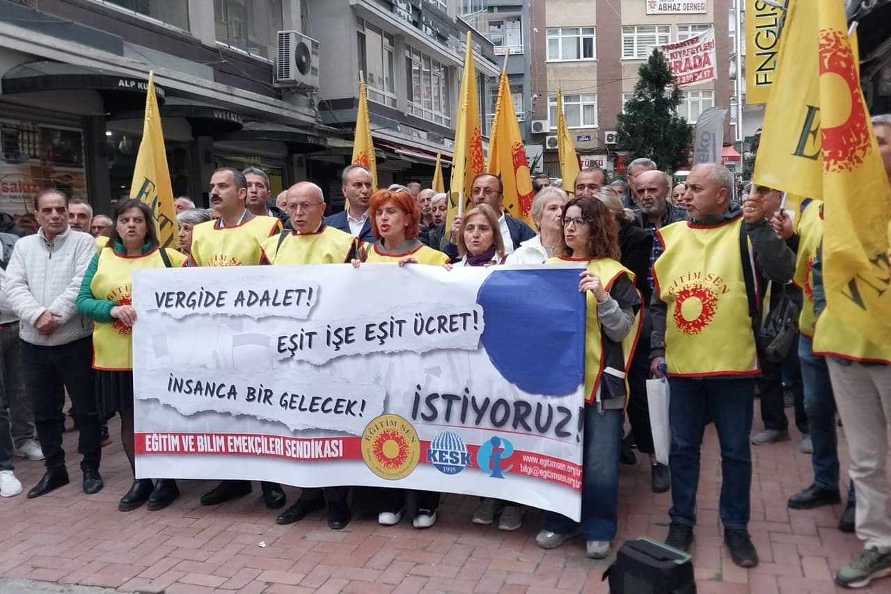 Eğitim Sen Samsun'dan Eğitim Emekçilerine Güçlü Çağrı