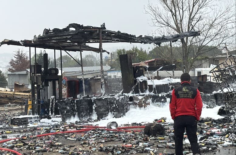 Bursa Nilüfer'de Geri Dönüşüm Tesisinde Korkunç Patlama: 2 İşçi Alevler İçinde Kaldı