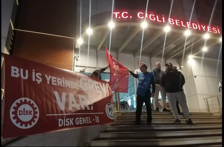 Çiğli Belediyesi İşçileri Greve Çıktı: Toplu İş Sözleşmesi Görüşmeleri Sonuçsuz Kaldı