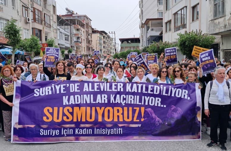 KESK ve Suriye İçin Kadın İnisiyatifi’nden Hatay Samandağ’da Yürüyüş