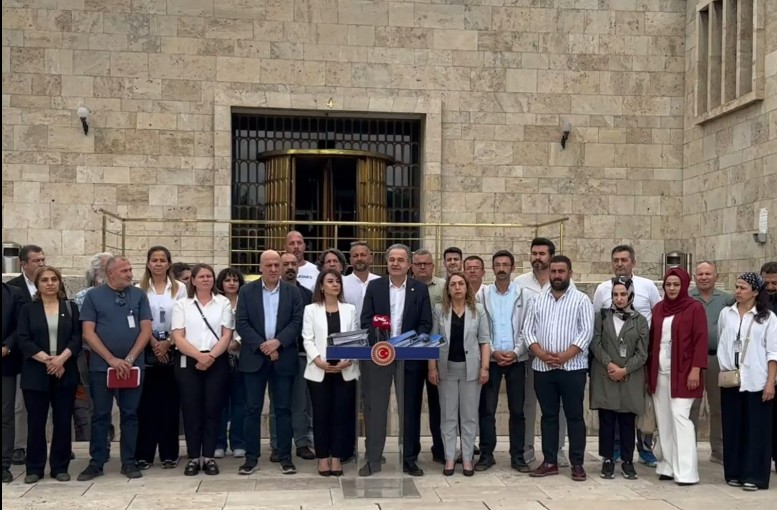 Barajsız Sendika, Yasaksız Grev, Güvenceli İş: İşçilerin Yasa Teklifi Mecliste