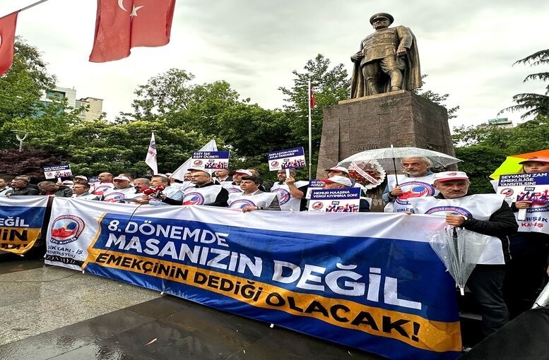 Birleşik Kamu-İş Protests 8th Term Collective Bargaining in Trabzon