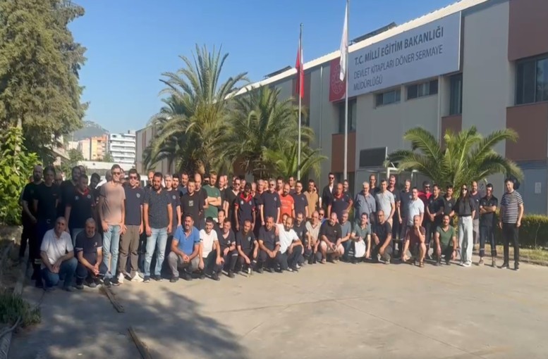 Medya-İş Stages Silent Yet Powerful Protest for Public Framework Protocol: Black Ribbons Mark Workplace Action