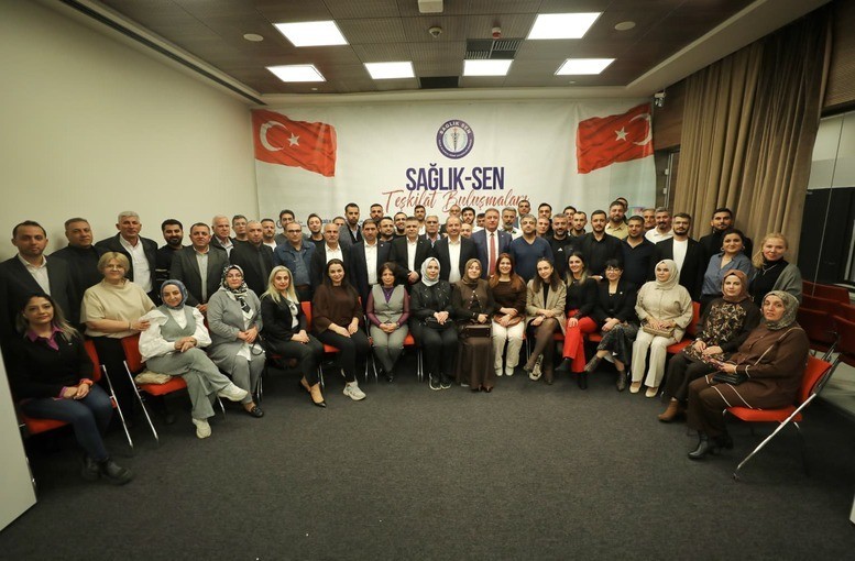 Sağlık-Sen Calls for Immediate Action: “Unionism is Done in the Field, Not on Social Media; Professional Laws Must Be Enacted Now!”