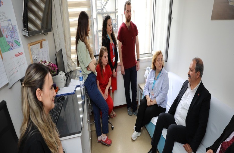 Sağlık-Sen Calls for Increased Night Shift Pay; Conducts Extensive Field Study in İzmir