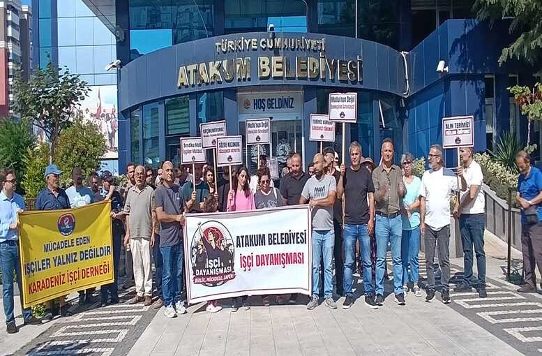 Samsun Atakum’da 5 Aylık Maaş Krizinde İşçiler Sahada: Belediye Binası Önünde Direniş Başlatıldı
