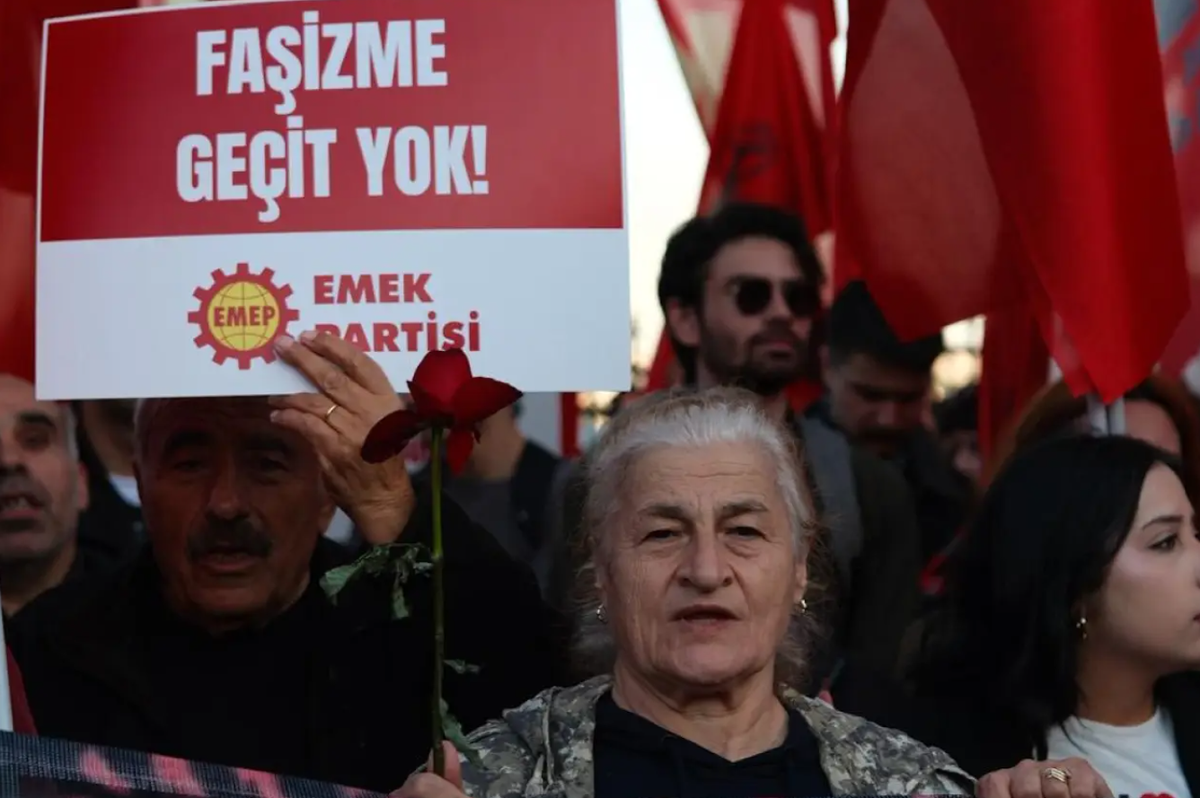 The Labor Party (EMEP) issued a statement on May 8, calling for resistance against what it described as “imperialist-fascist aggression” and emphasizing the significance of May 8 as Victory Day Against Fascism.