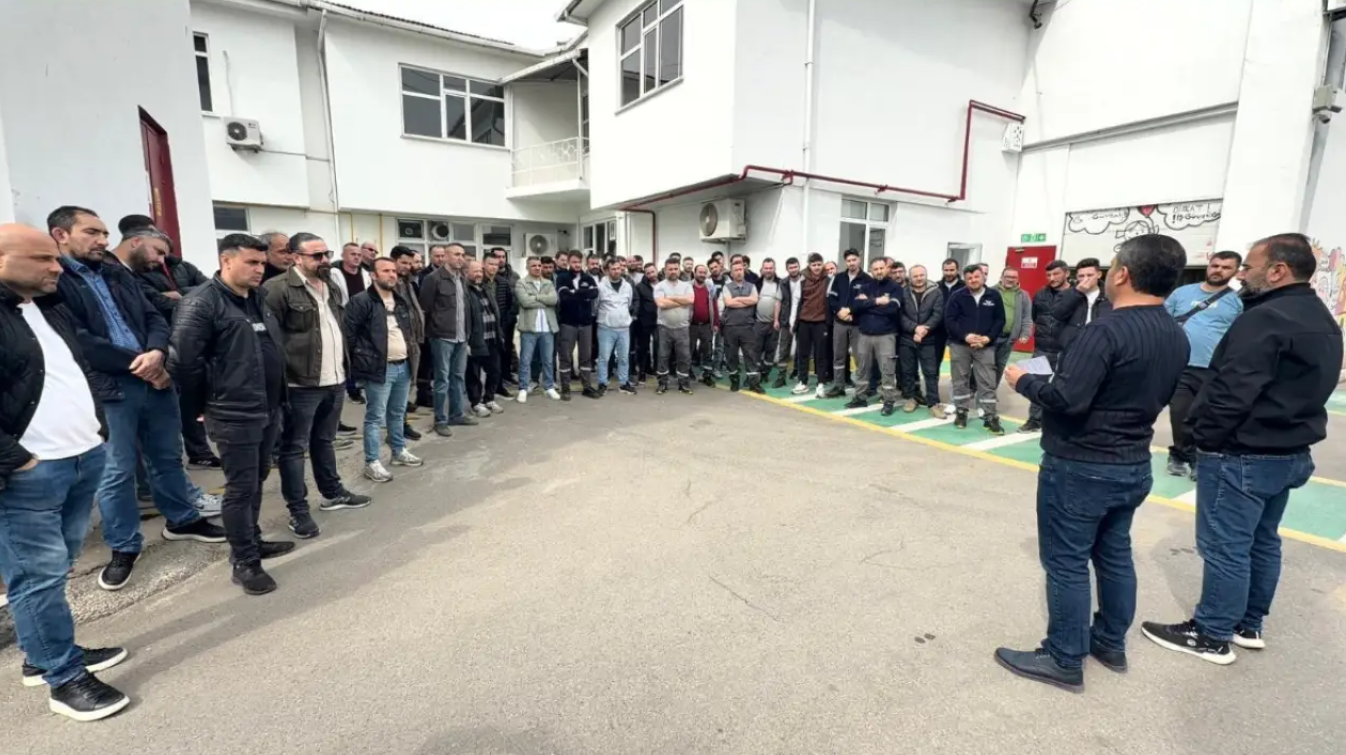 The Petrol-İş Union is preparing for May Day in Gebze through workplace-based mobilization efforts.