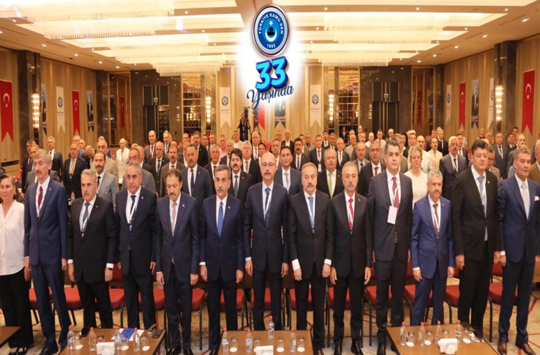 TÜRKİYE KAMU-SEN Holds High Consultation Board Meeting with Enthusiasm