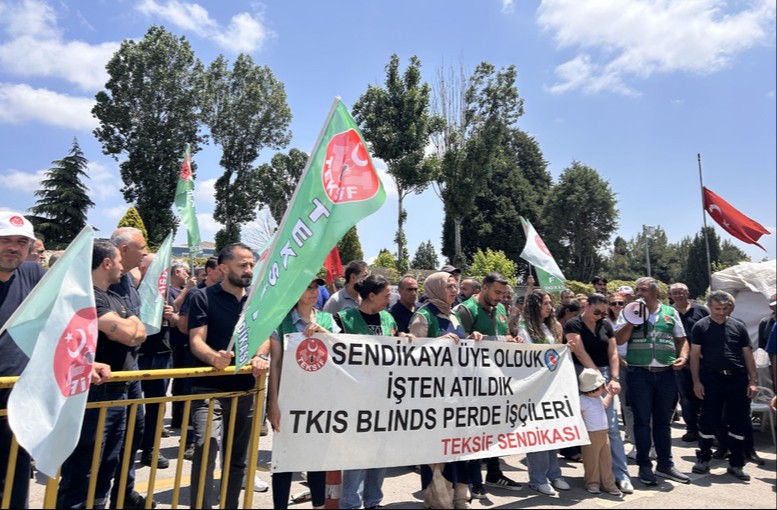 Tuzla Serbest Bölge'de TİS Masası Devrildi: Patronun "Kapatırız" Tehdidine Karşı İşçiler Sahaya İndi