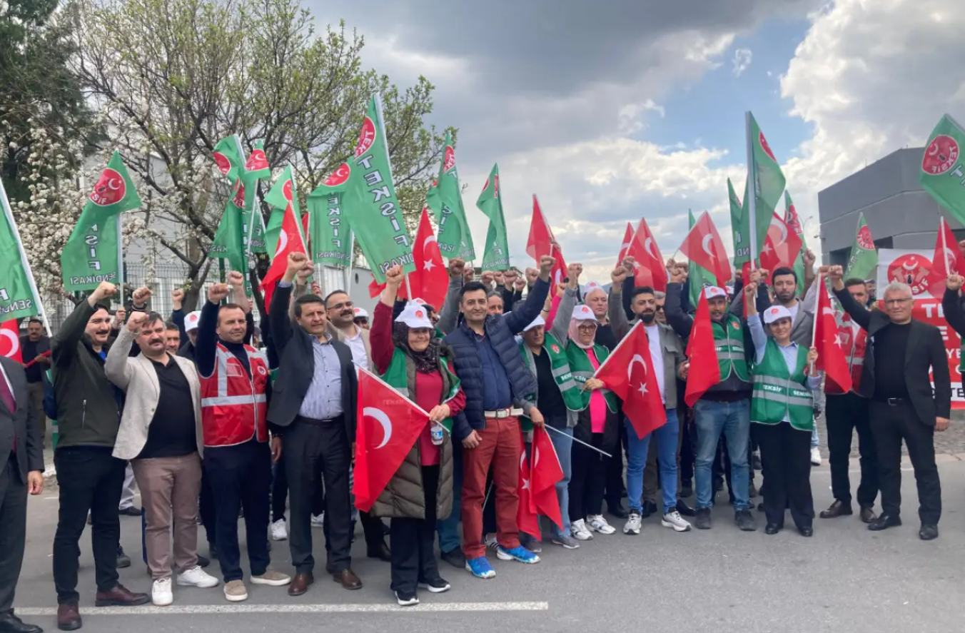 Workers dismissed from Almer Textile for joining the union have won their legal struggle after months of court proceedings.
