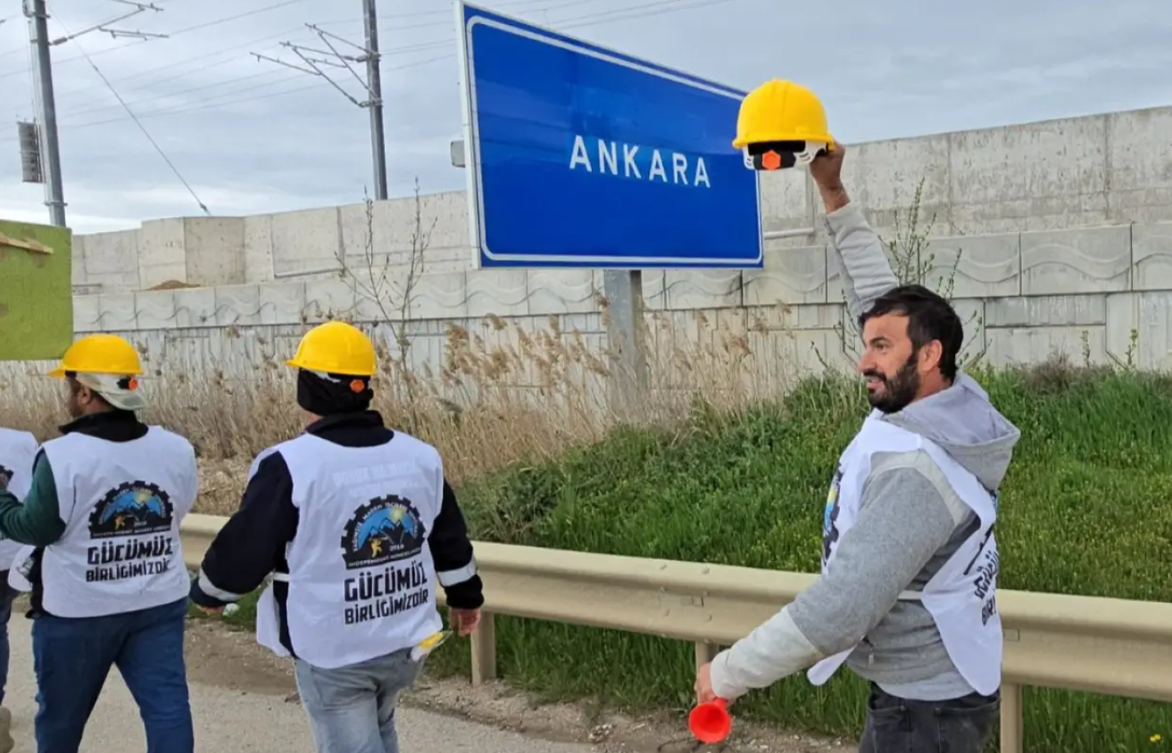 Workers of Doruk Mining, who launched a march to demand the payment of their wages and severance entitlements, have arrived in Ankara after a nine-day journey and called on the public to support them.