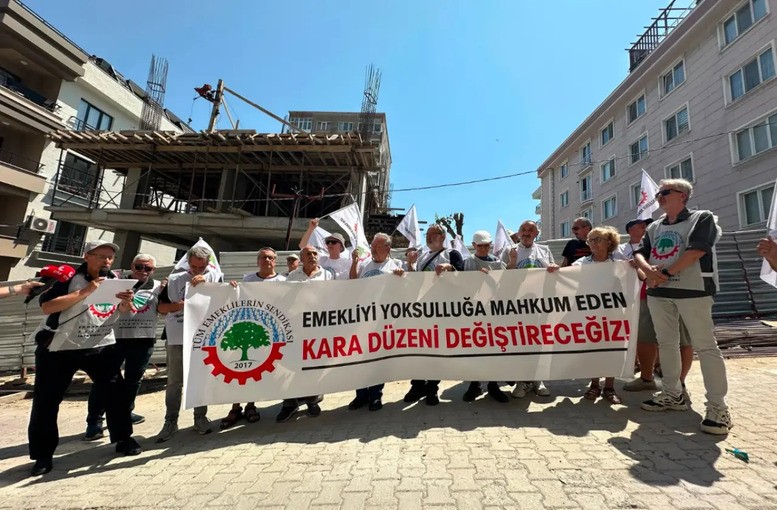 Yaşamını Yitiren Emekli İşçi İçin Şantiye Önünde Eylem: Tüm Emeklilerin Sendikası'ndan İktidara Çağrı